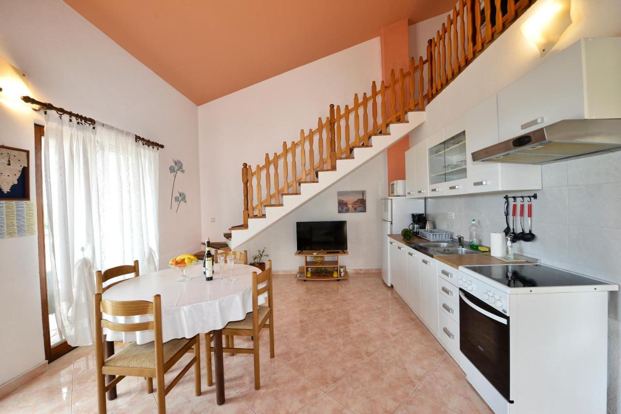 Ella * Porec