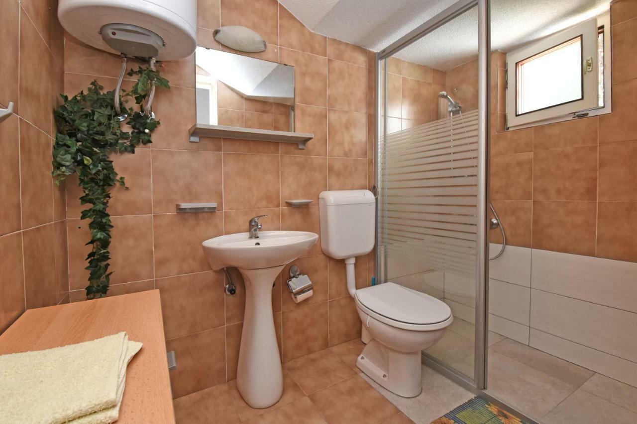 Ella Apartman